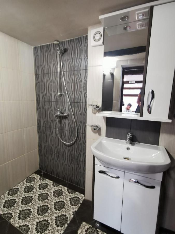 Arts Guest House -Beautiful Villa For 6 Persons Veliko Tŭrnovo Eksteriør bilde