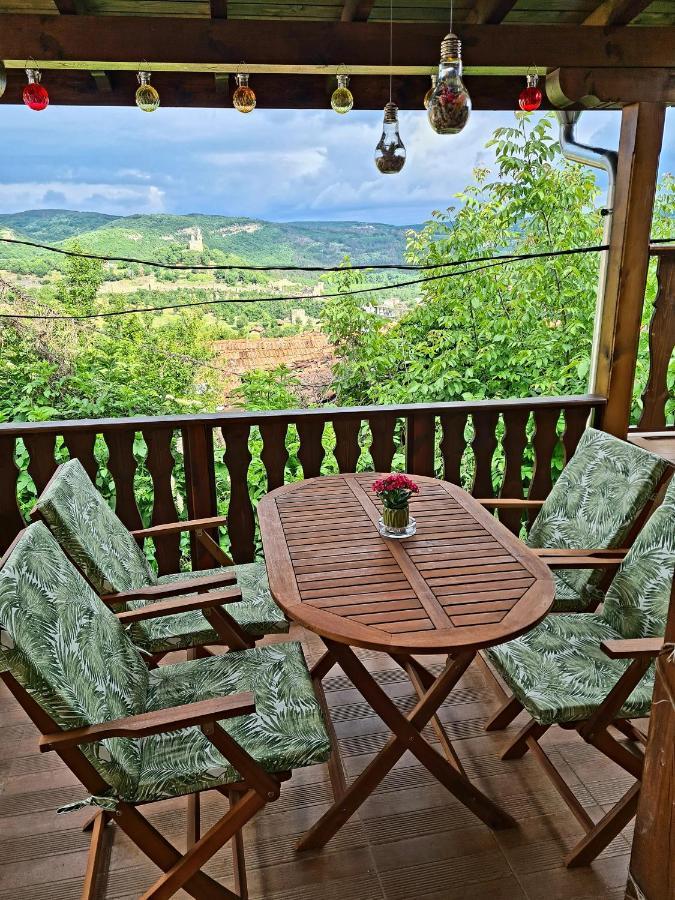 Arts Guest House -Beautiful Villa For 6 Persons Veliko Tŭrnovo Eksteriør bilde