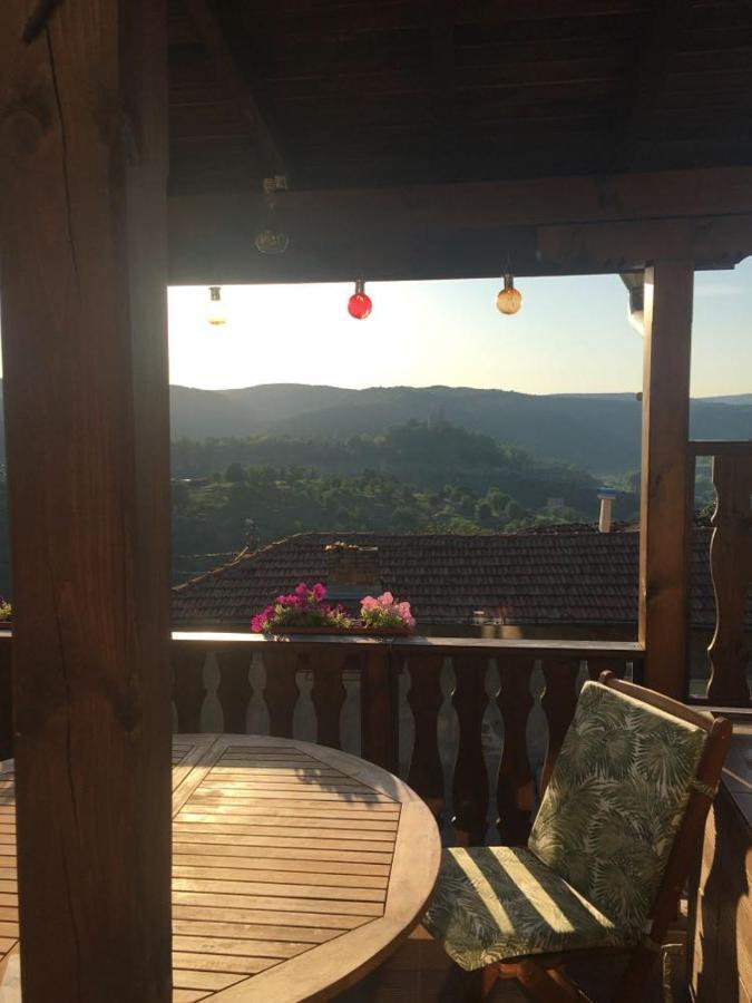 Arts Guest House -Beautiful Villa For 6 Persons Veliko Tŭrnovo Eksteriør bilde